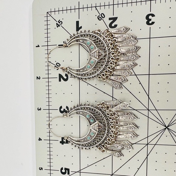 Southwest Style Hoop Earrings silver Tone Faux Turquoise - Picture 6 of 6